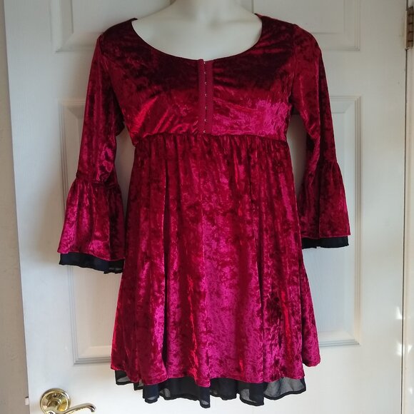 Red Velvet Bell Sleeve Dress from Hot Topic - Picture 1 of 6